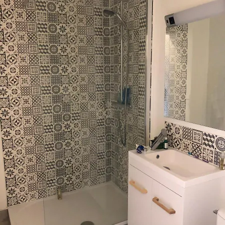 Studio 27M2 Avec Balcon Six-Fours-les-Plages